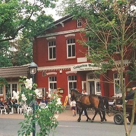 Landgasthaus Zum Muden فندق *